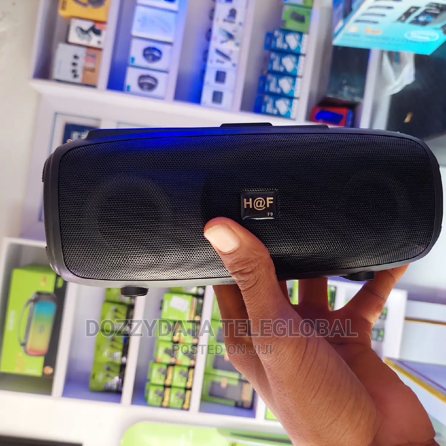 Hf-F9 Wireless Bluetooth Speaker Charge Through Solar Panel
