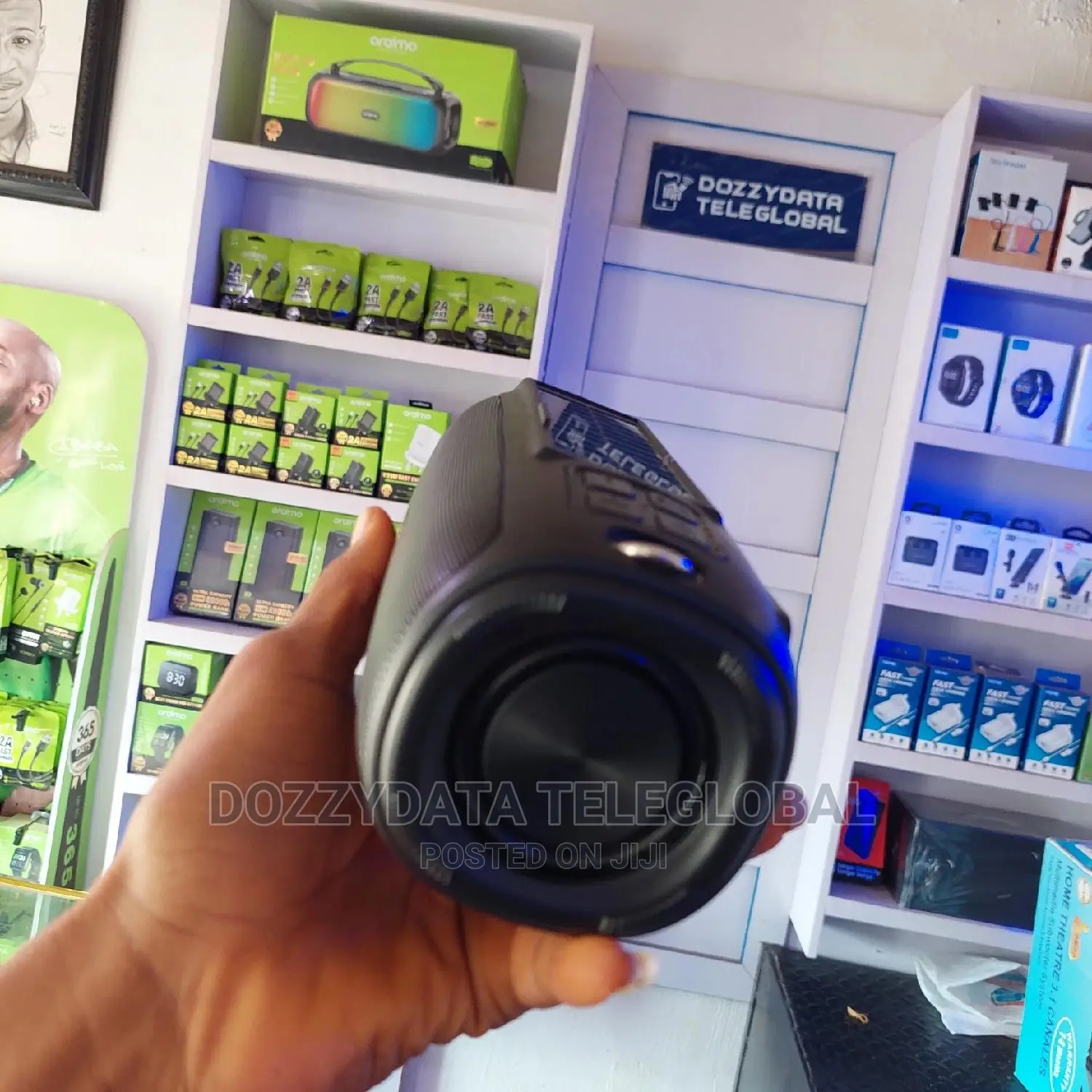Hf-F9 Charge Through Solar Panel Bluetooth Speaker