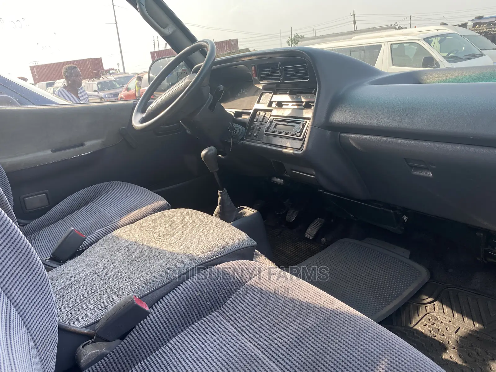 Toyota HiAce 1998 Silver