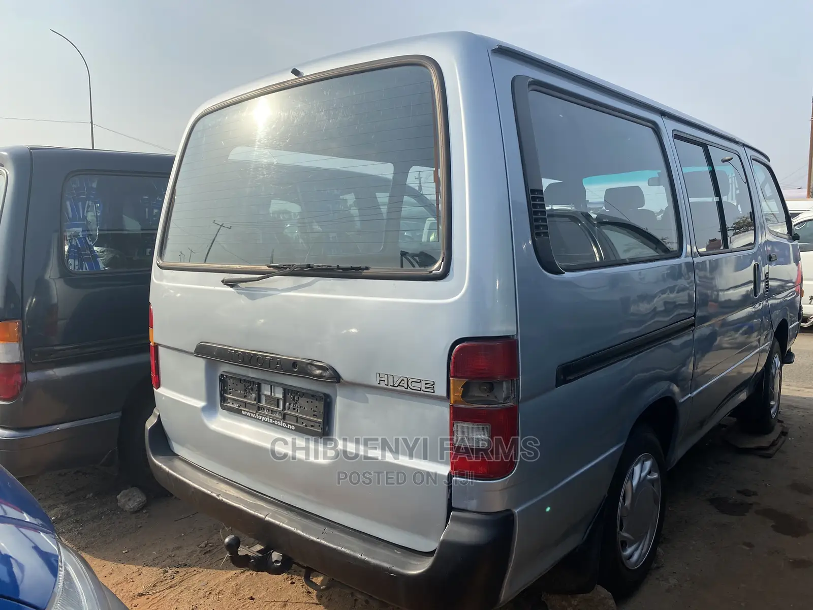 Toyota HiAce 1998 Silver