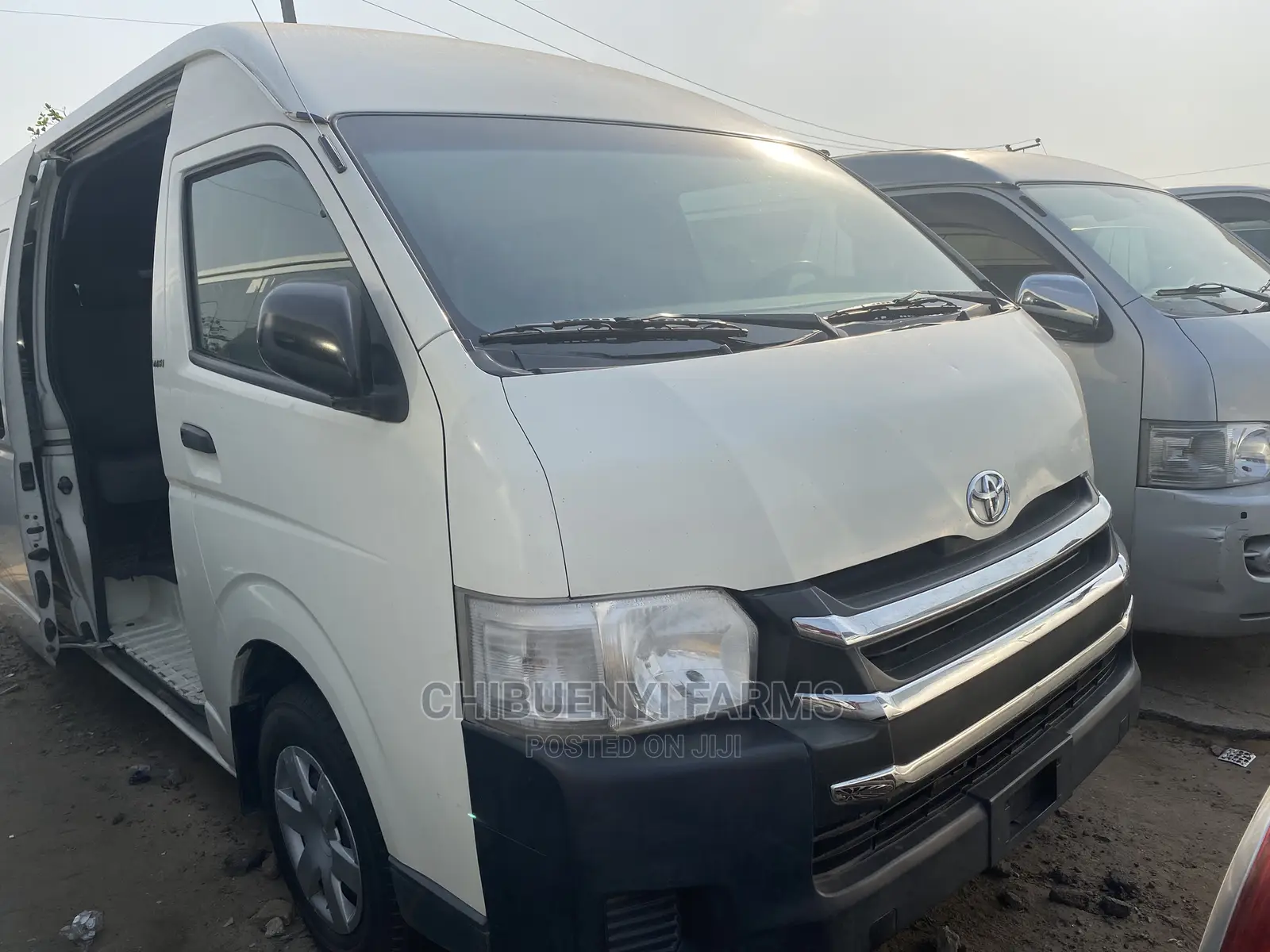 Toyota HiAce 2012 White