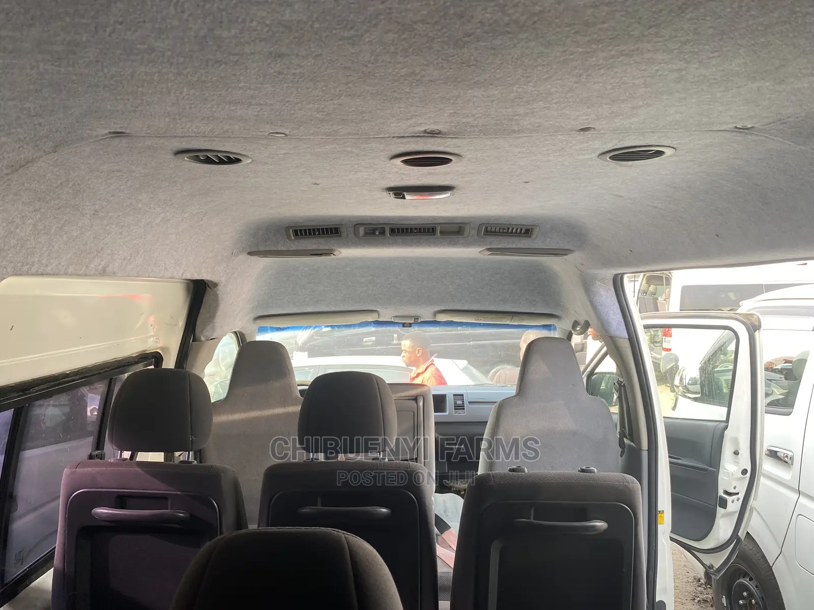 Toyota HiAce 2012 White