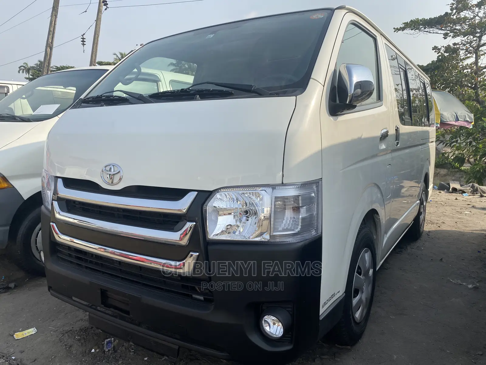 Toyota HiAce 2010 White