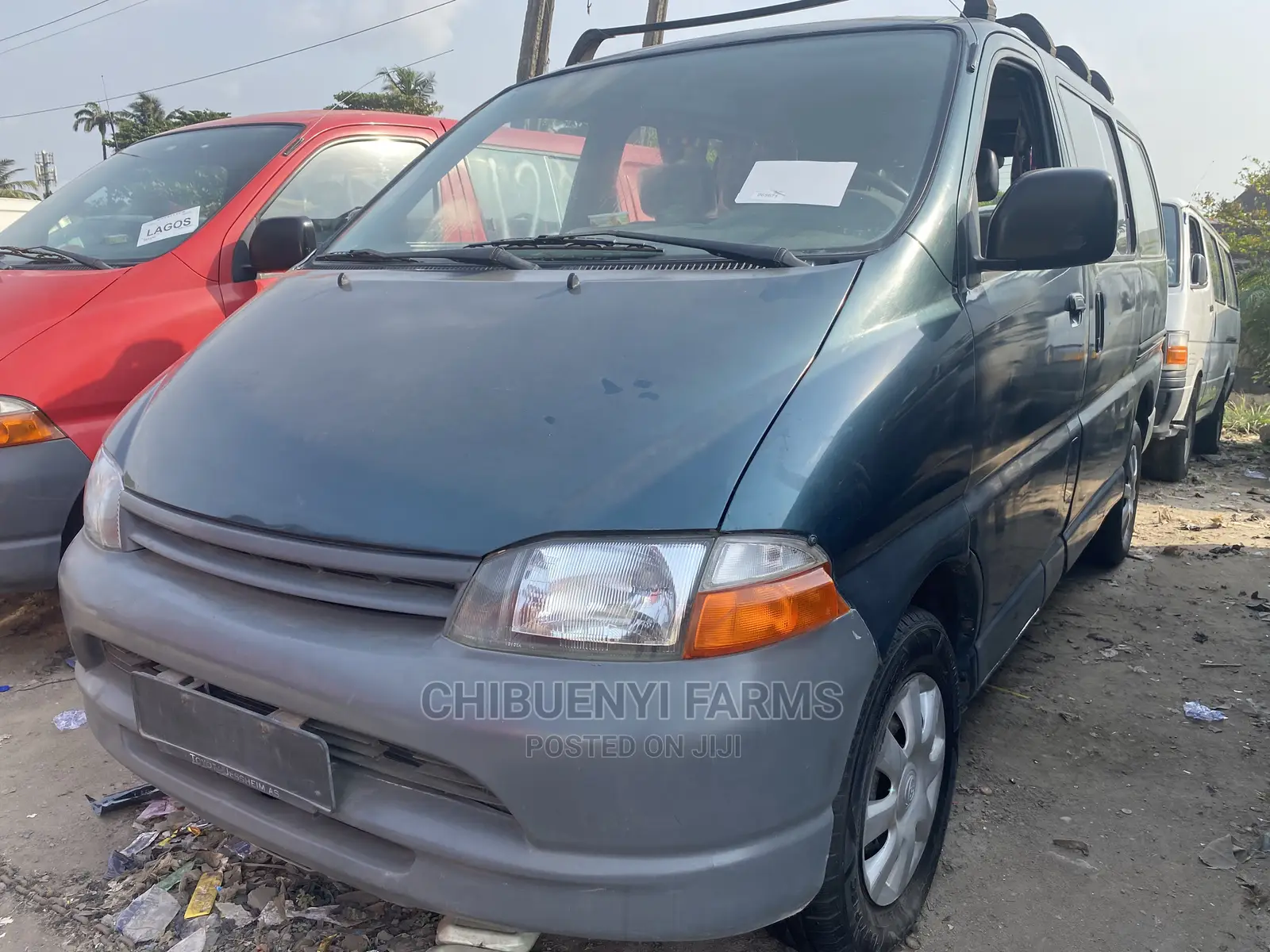 Toyota HiAce 2000 Blue