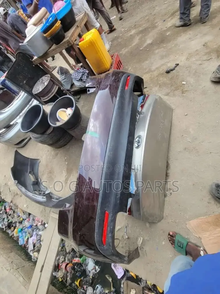 Complete Back Bumper Avalon 2015