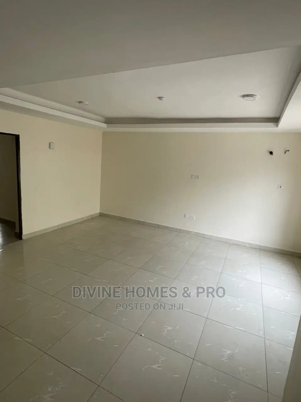 4bdrm Duplex in Life Camp for sale