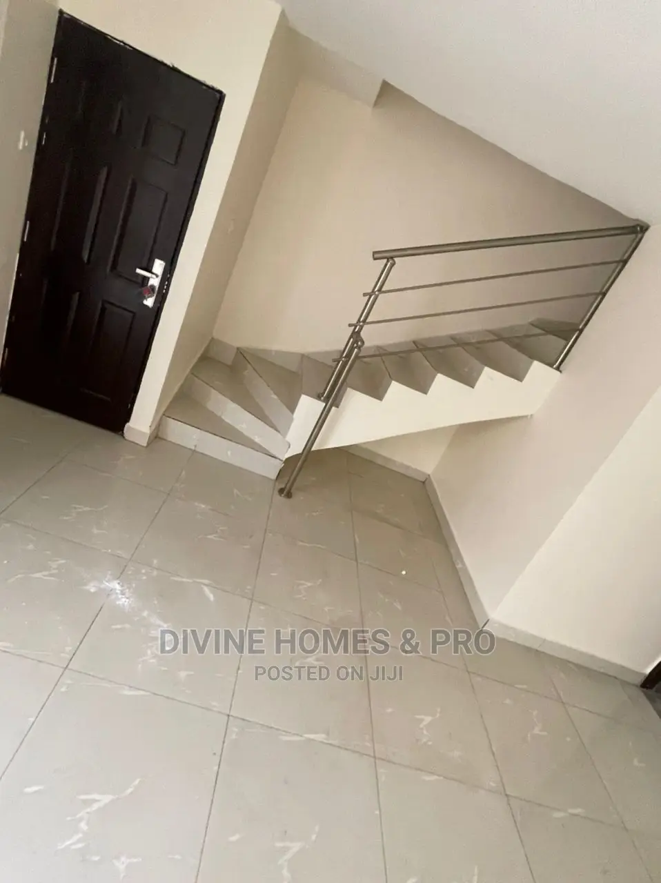 4bdrm Duplex in Life Camp for sale