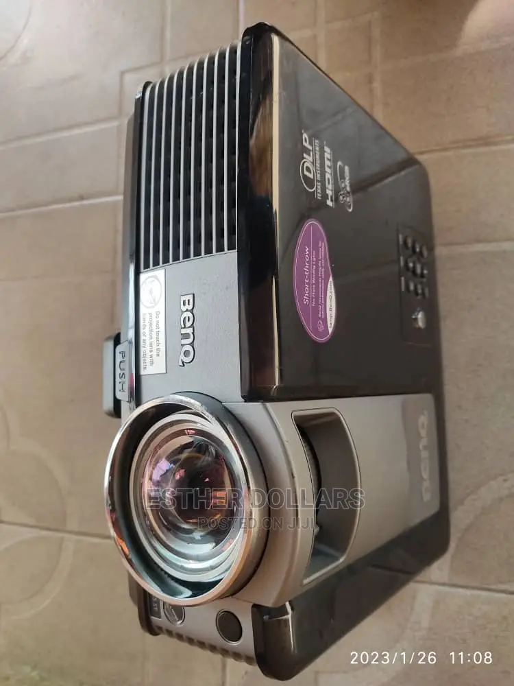 Daylight UK Used Benq Projector for Training
