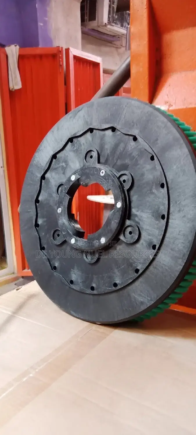 Floor Brush (HARD)17”