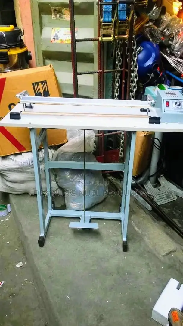 Pedal Sealing Machine