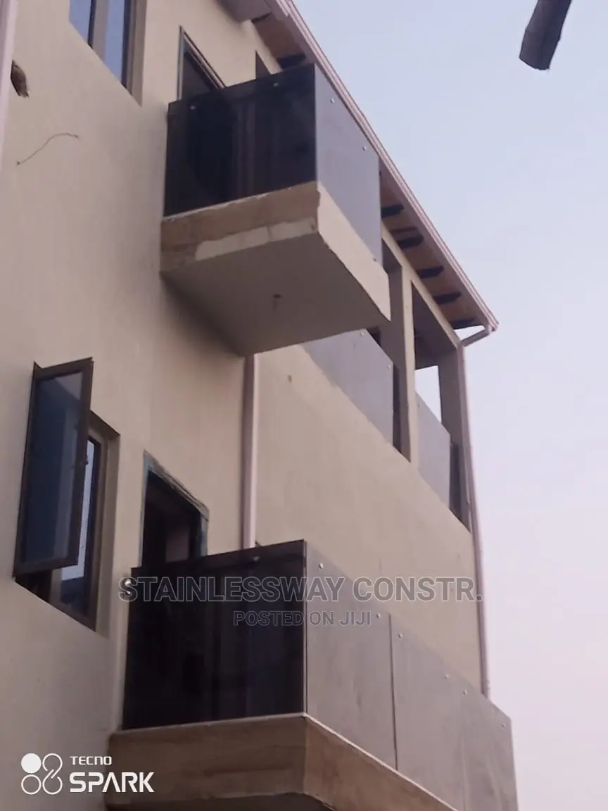 Stainlessway Dark Grey Railing