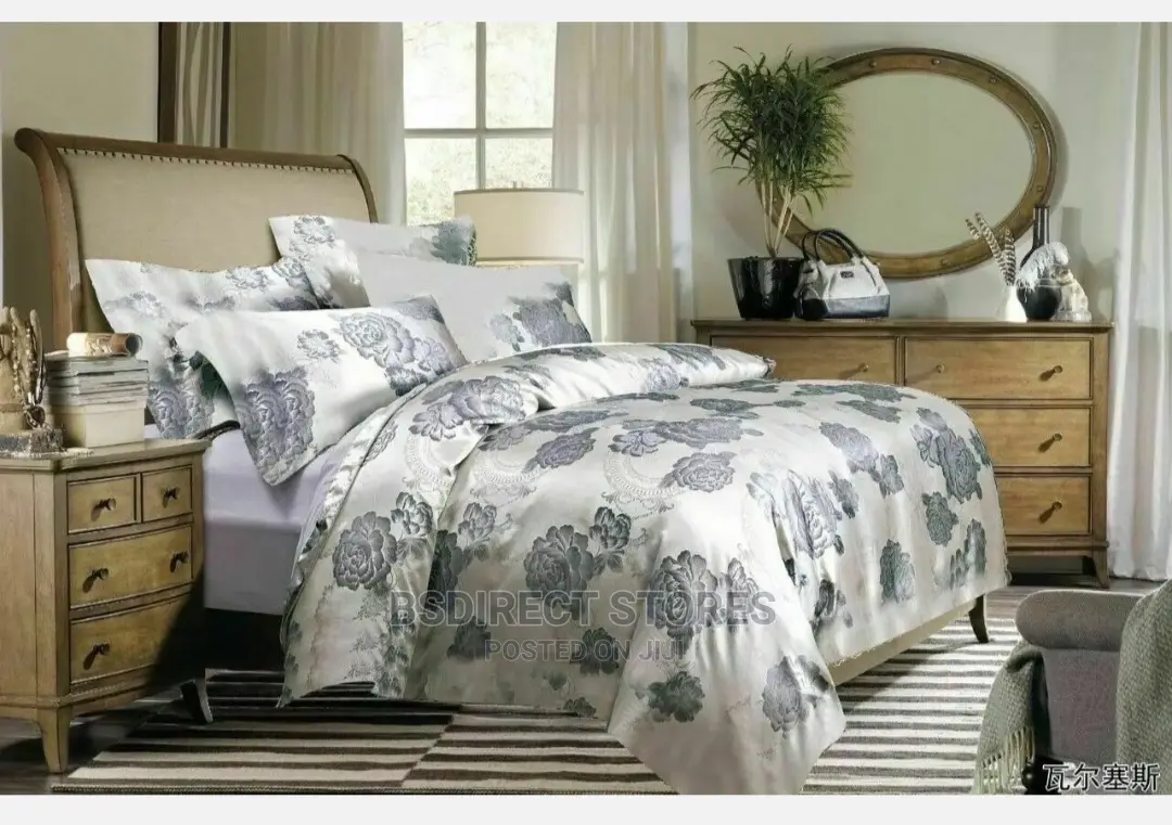 Moonstar London 4pcs Jacquard Luxury Duvet + Fitted Sheets