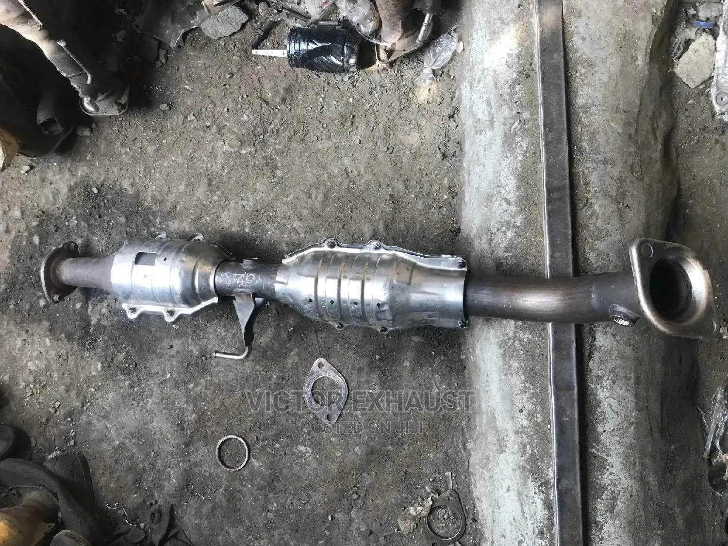 Complete Catalyst Toyota Prado 2015 Model 4plug