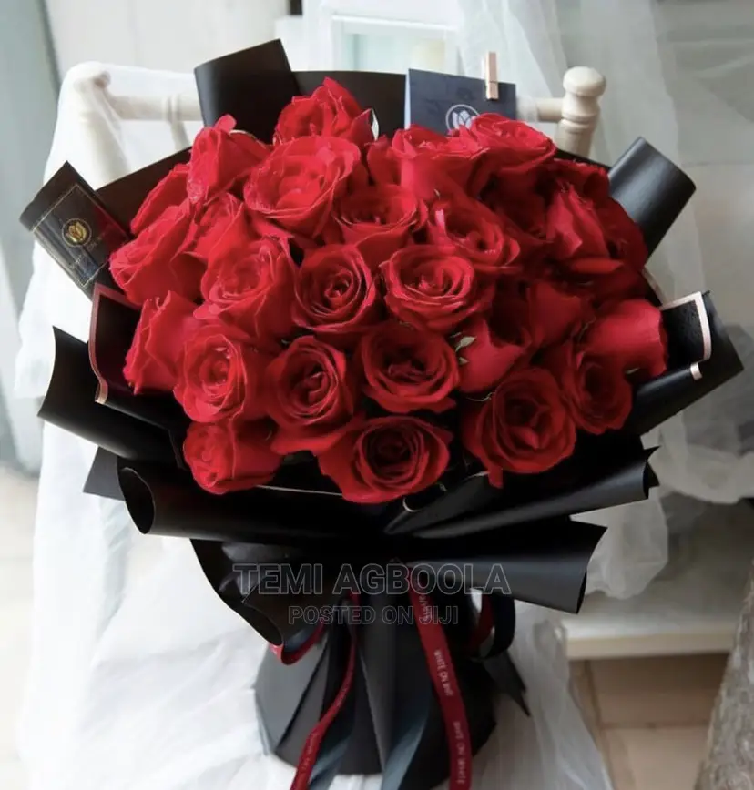 Fresh Roses Bouquet