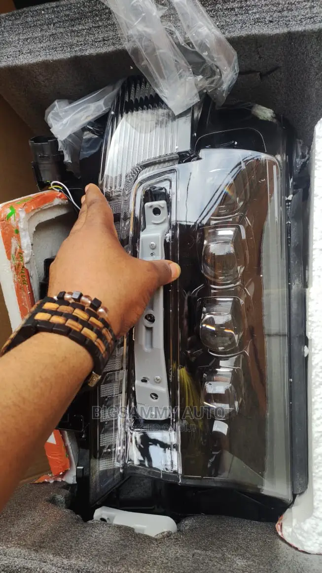 Landcruiser Headlamp / Headlight 4 Torch