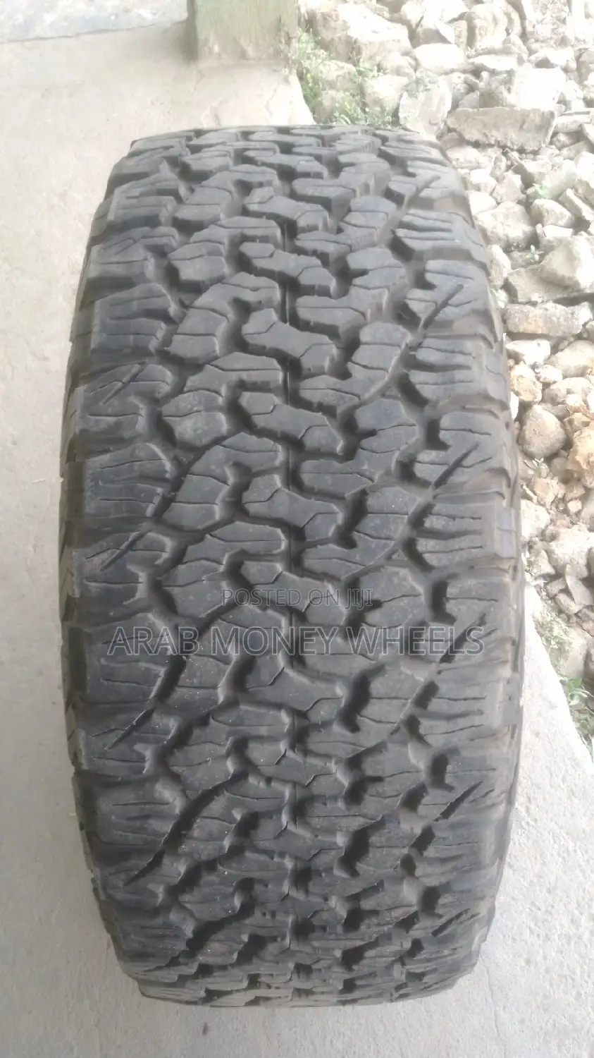 Oof Road Tyre for Trucks Jeep