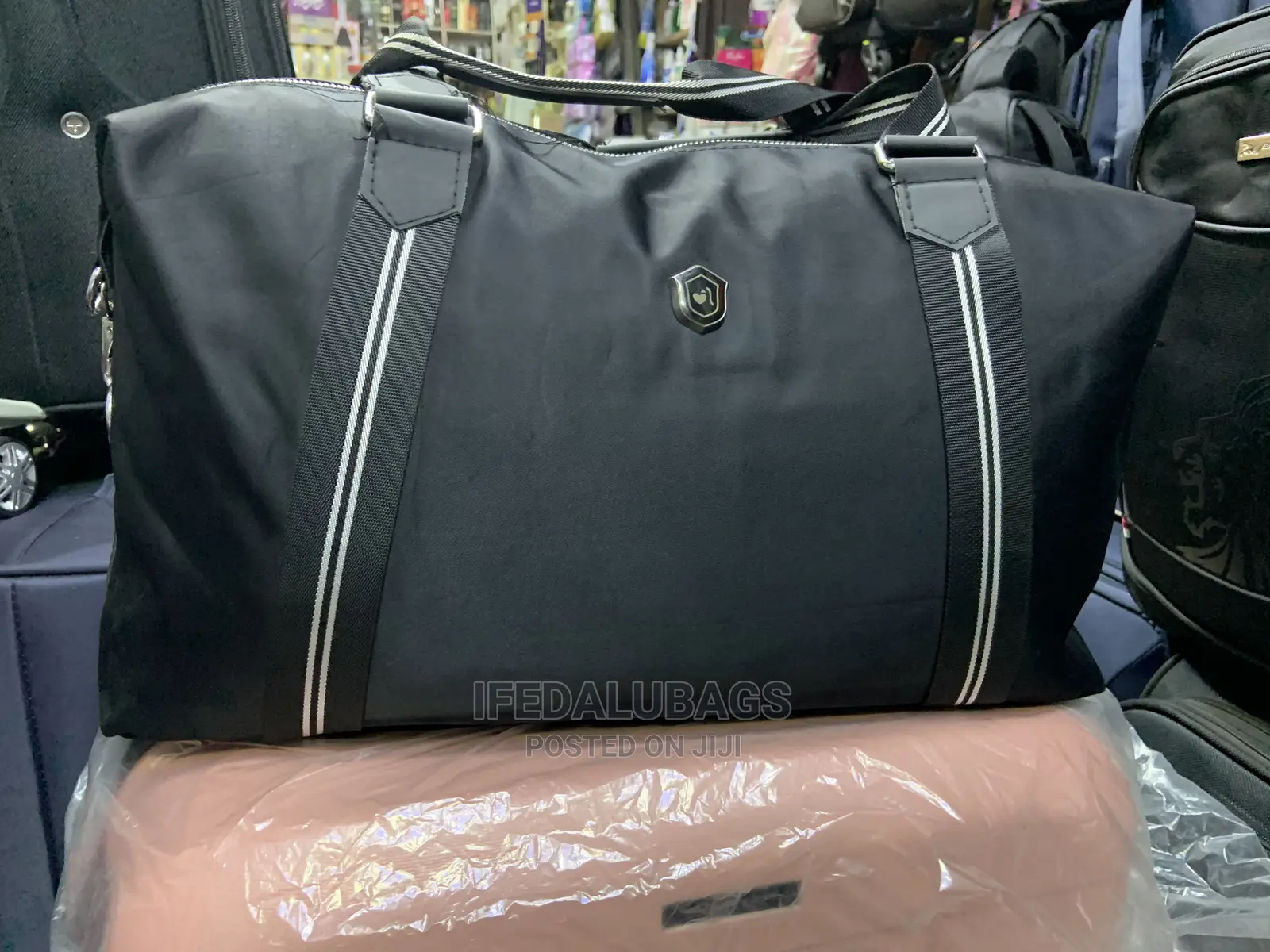 Medium Size Carry on Traveling Luggage