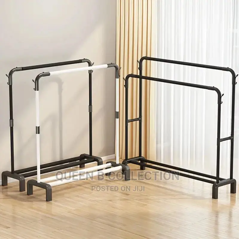 Adjustable Clothes Hanger With Wheel.