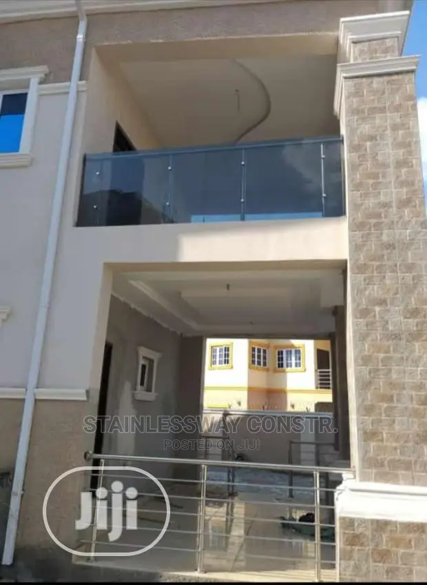 Stainless Railing/Dark Grey Glass Railing