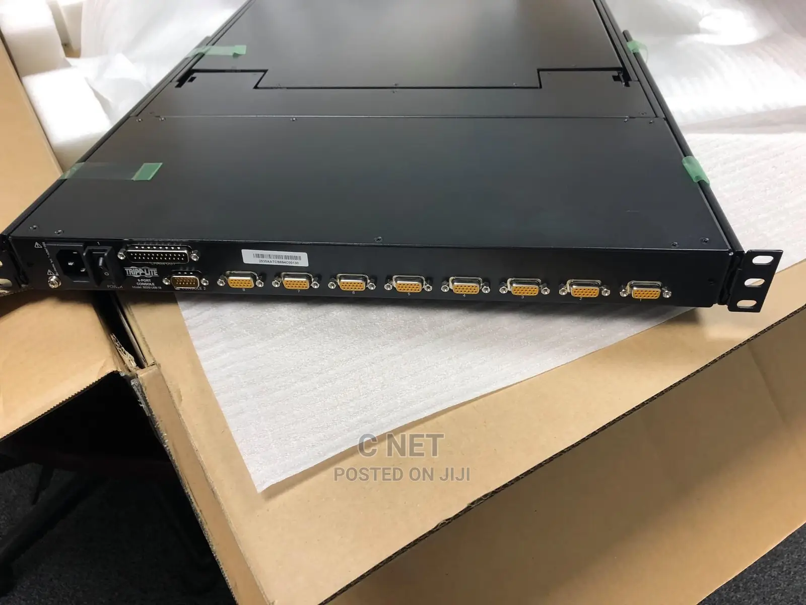 8 Port 17inches KVM Console