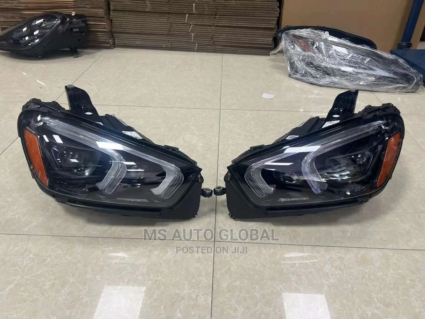 GLE 167 2021 Headlights
