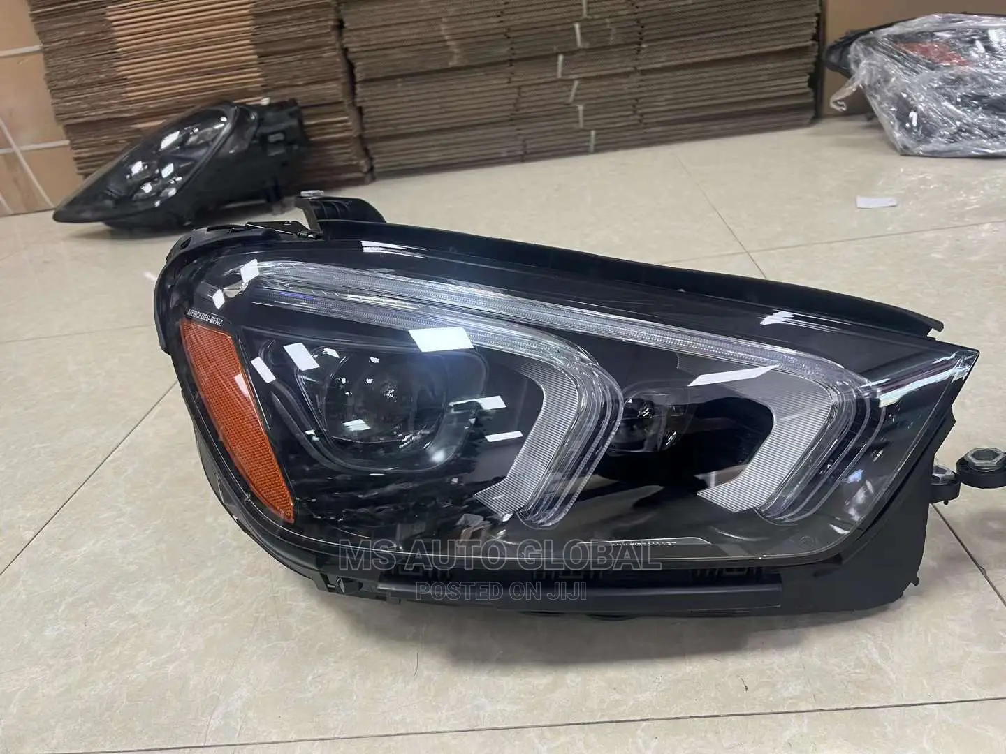 GLE 167 2021 Headlights