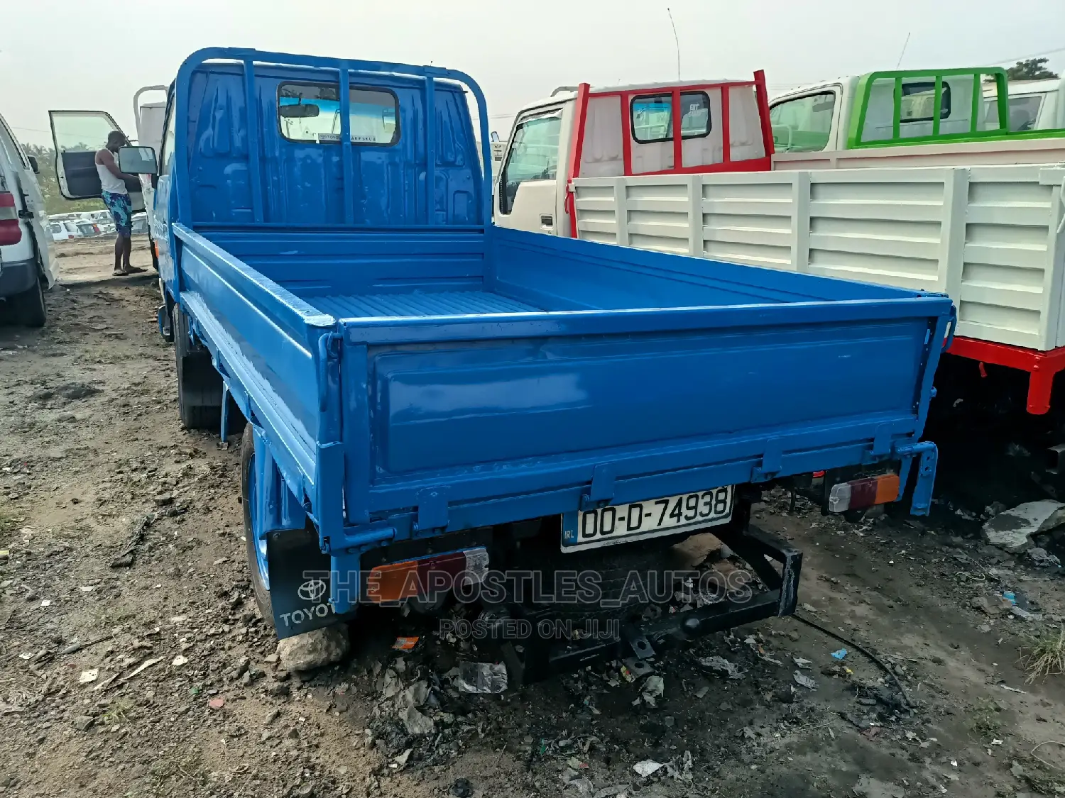 Toyota Dyna 100 Truck (Blue)