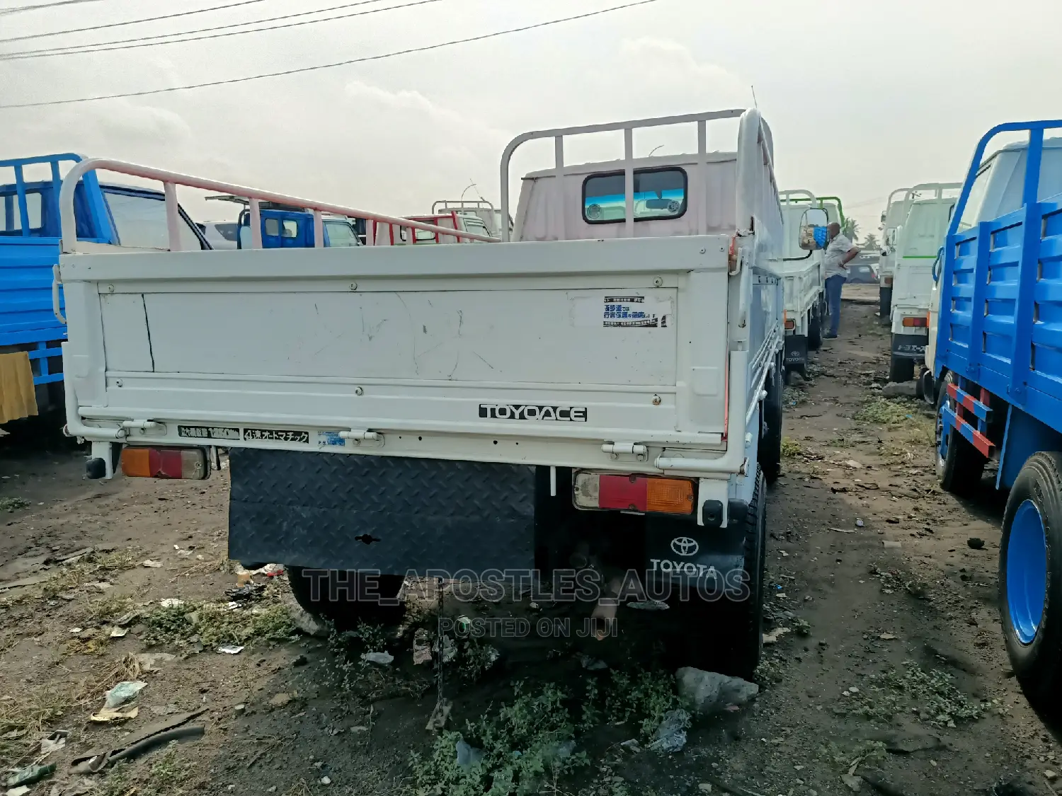 Toyota Dyna 150 (White Color)
