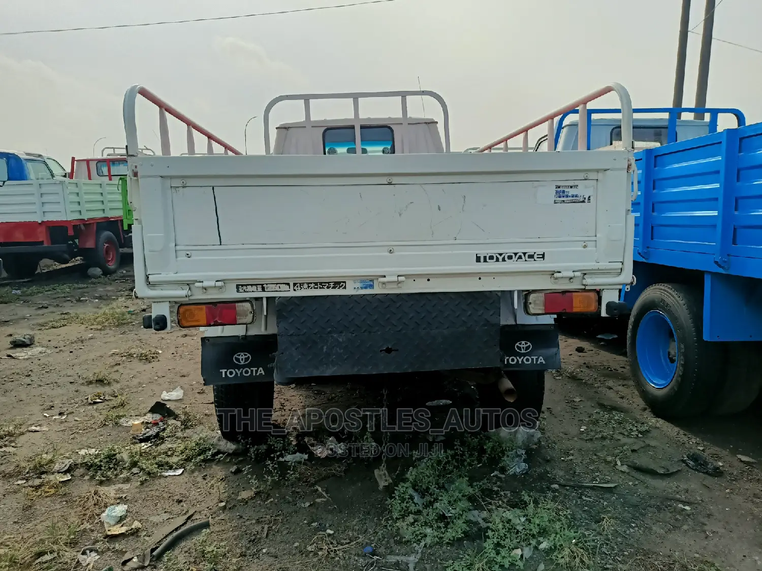 Toyota Dyna 150 (White Color)