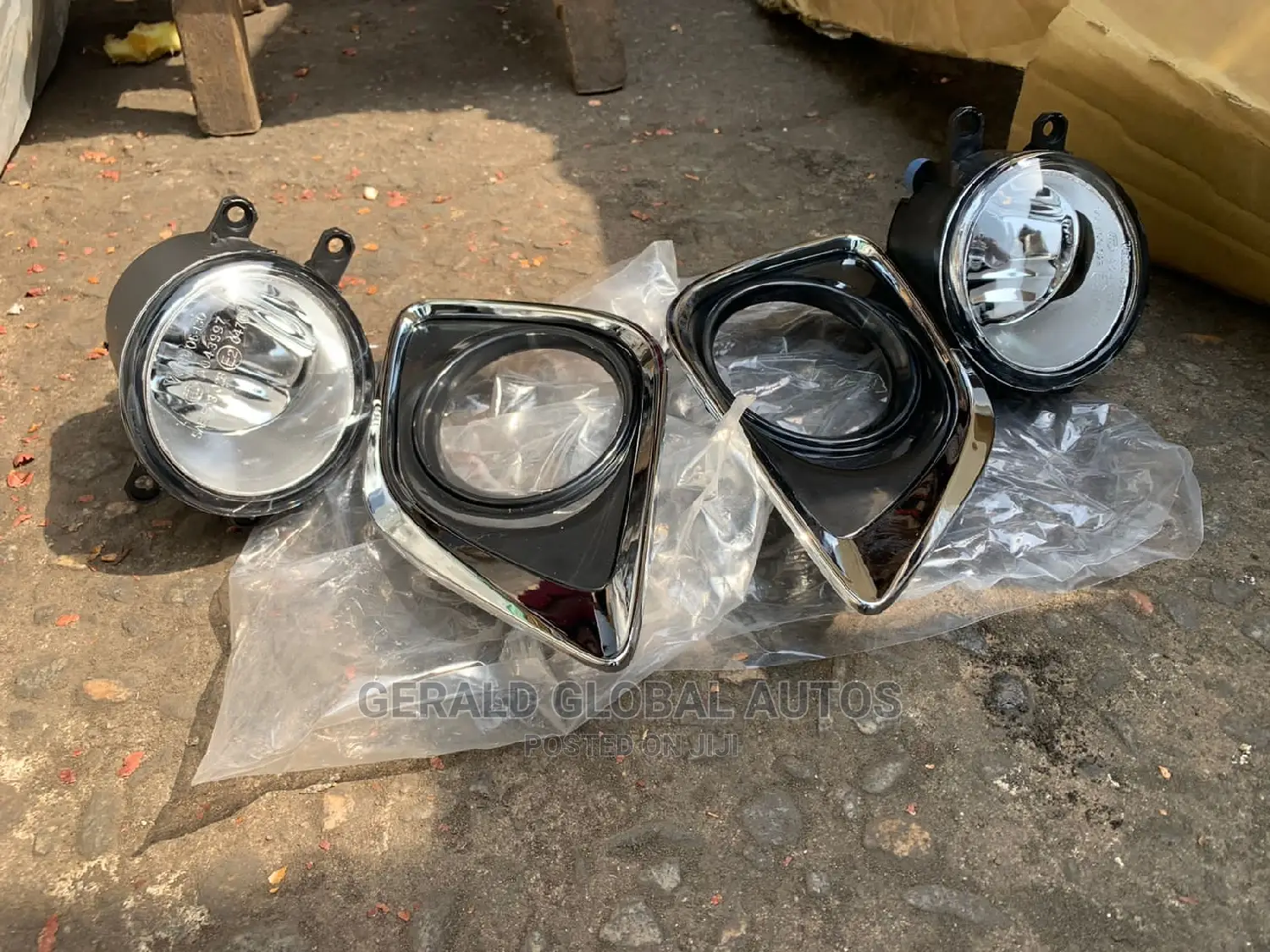 Fog Lamp Cover Venza 2015