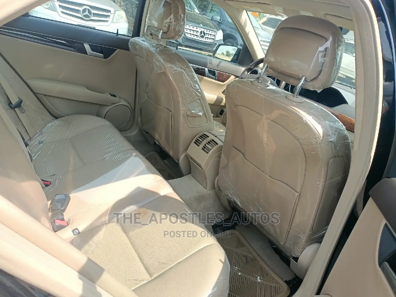 Mercedes-Benz C300 2014 Black
