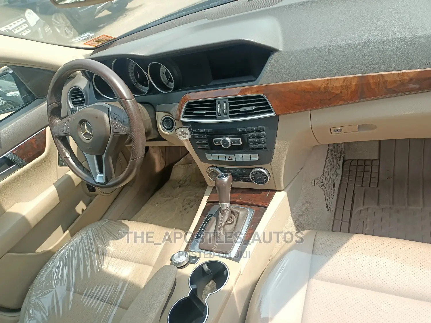 Mercedes-Benz C300 2014 Black
