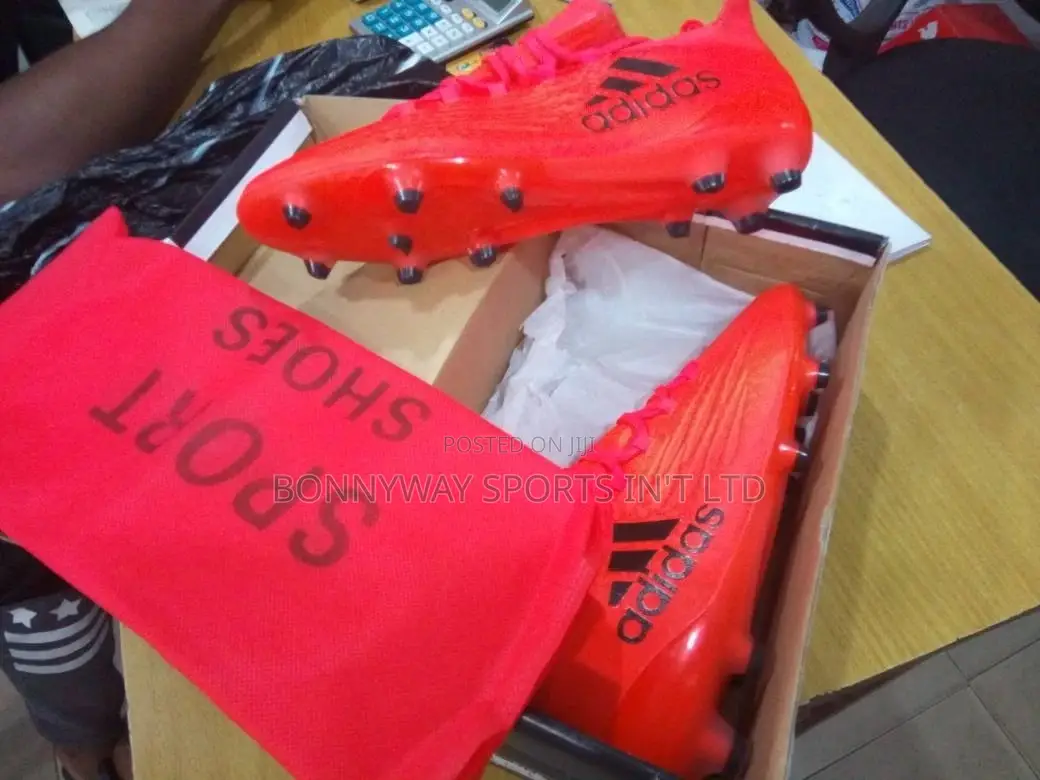 Ankle Adidas Soccer Boot