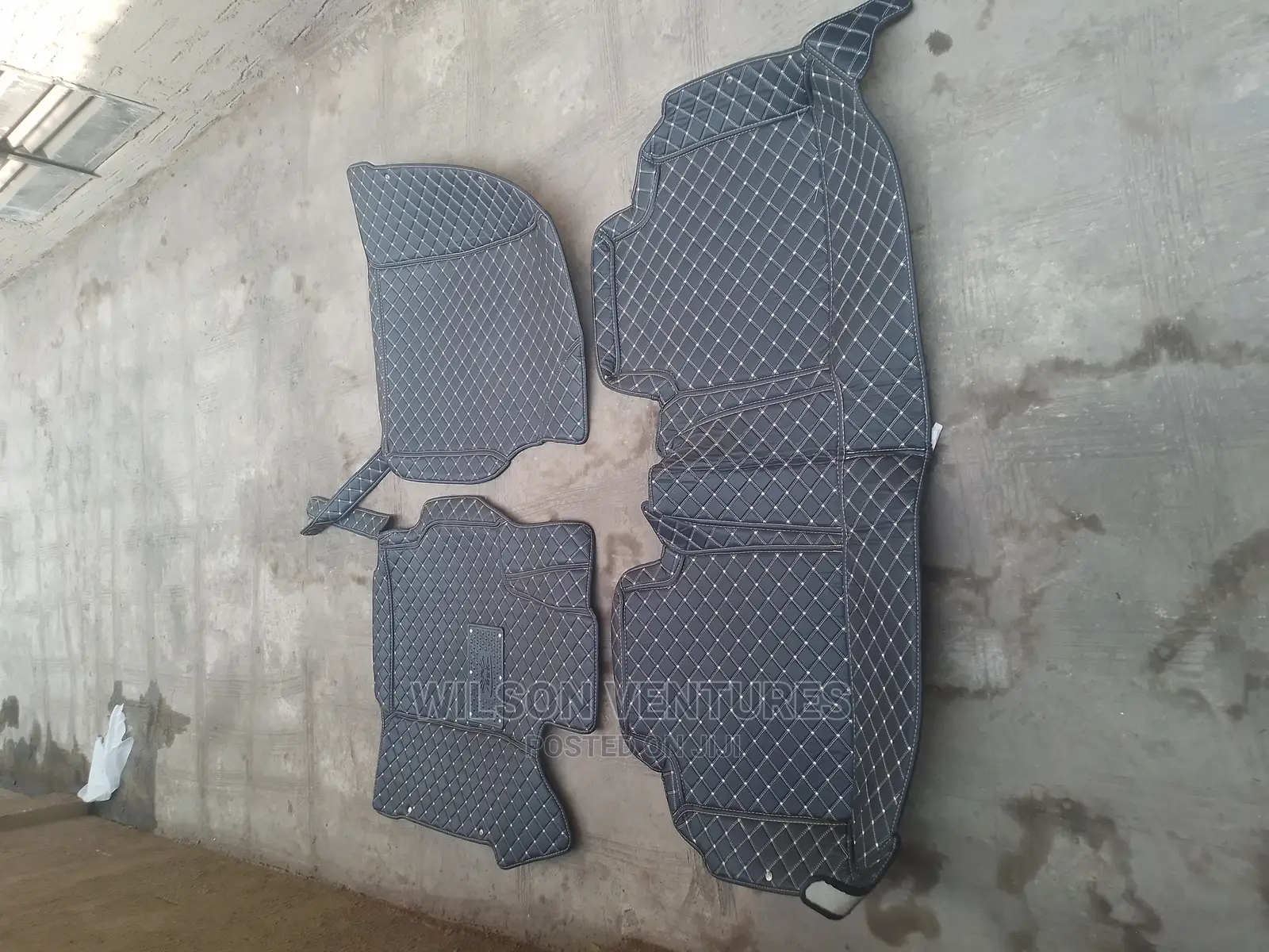Camry 2007 Leather Mat