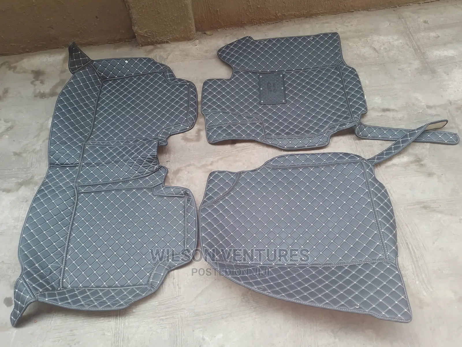 Camry 2007 Leather Mat