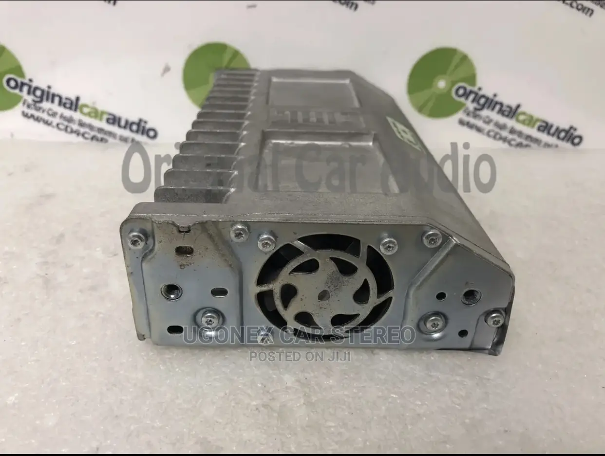 2013-16 Toyota Avalon Factory JBL Amplifier
