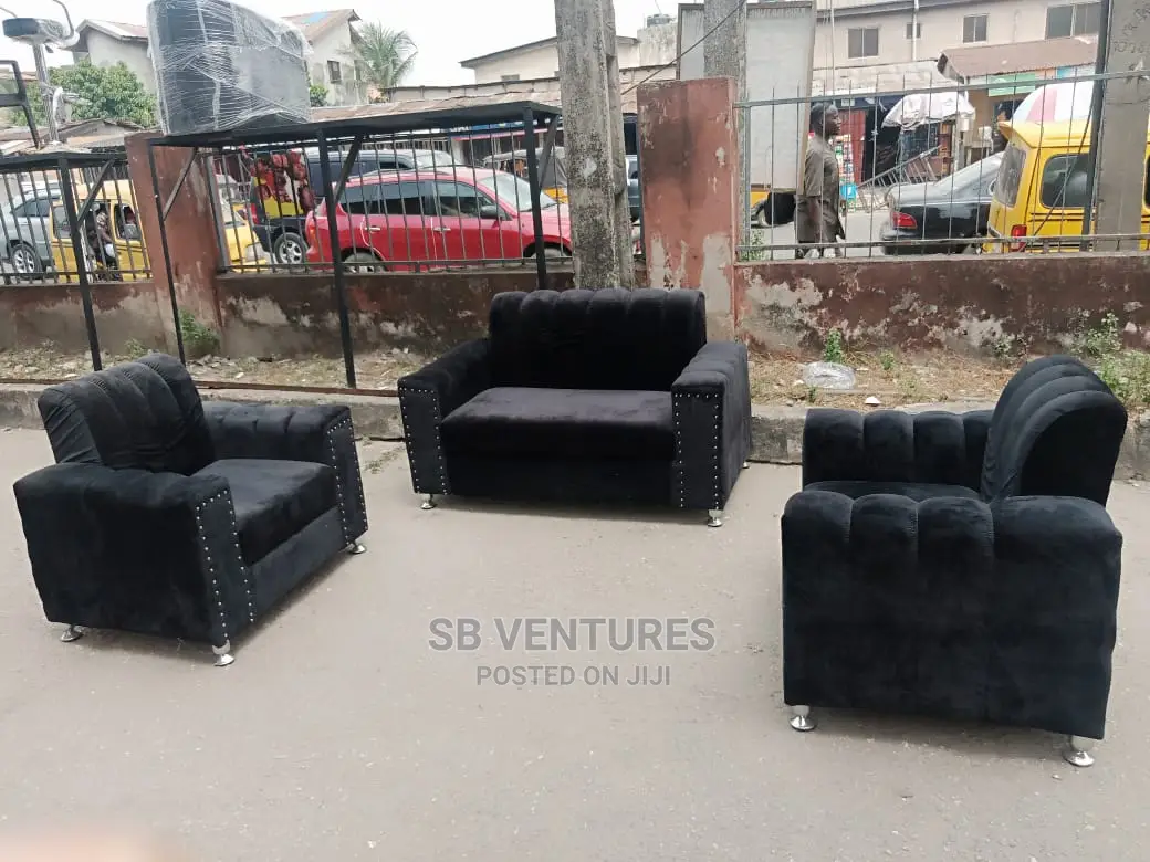 4 Sitter Home/Office Couch/Sofa