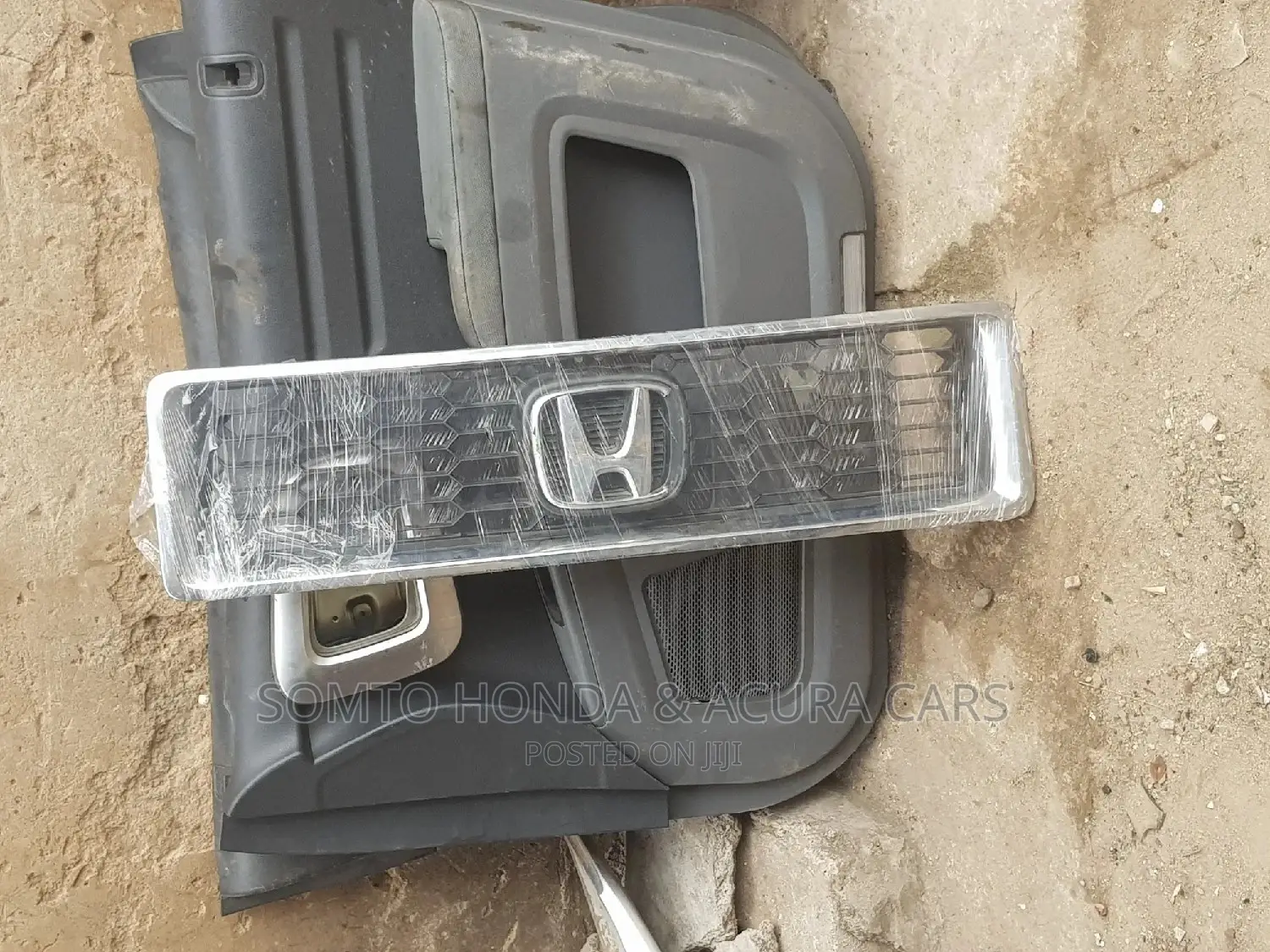Front Grille Honda Ridgeline 2010-2015