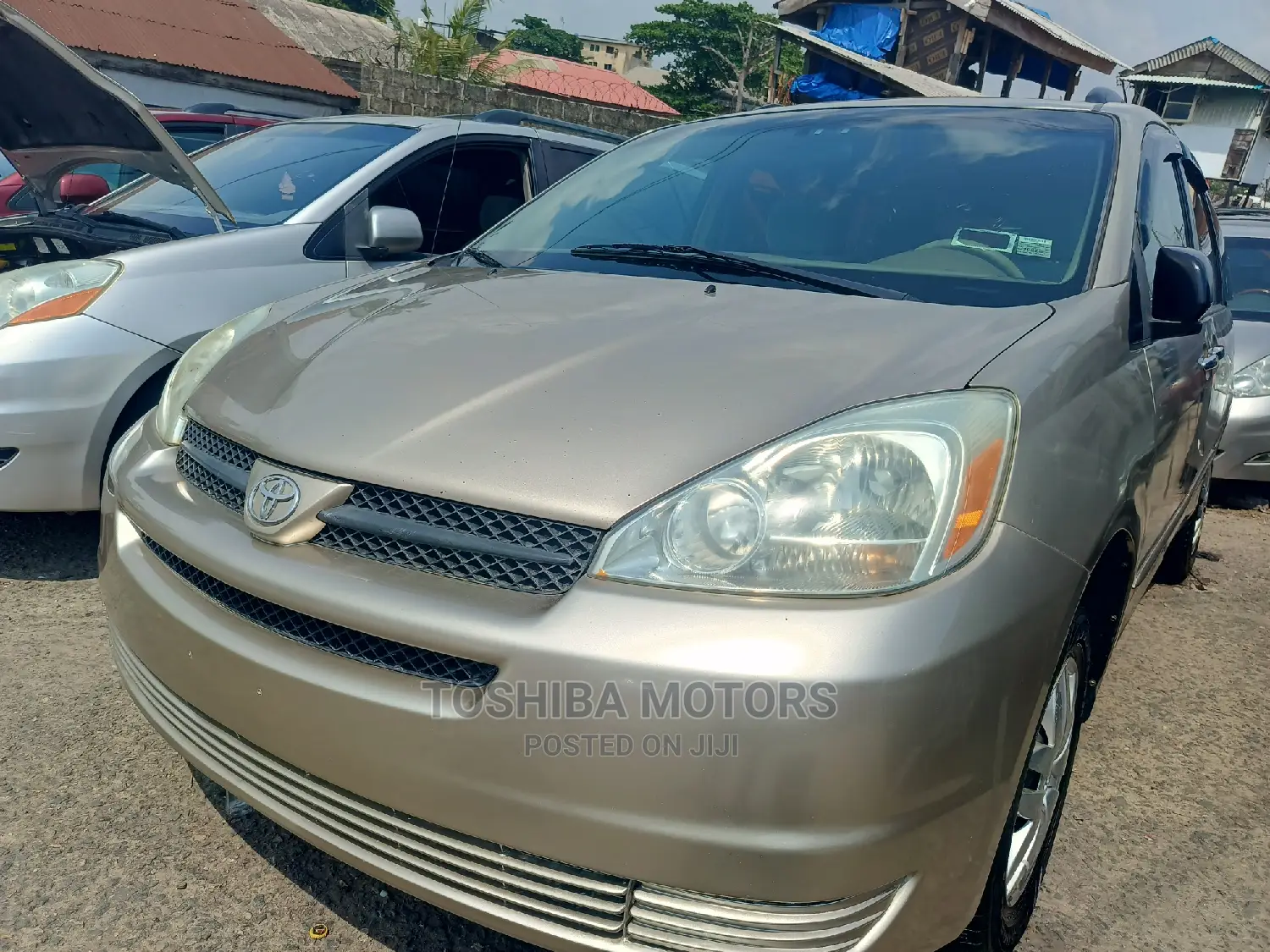 Toyota Sienna LE AWD 2005 Gold