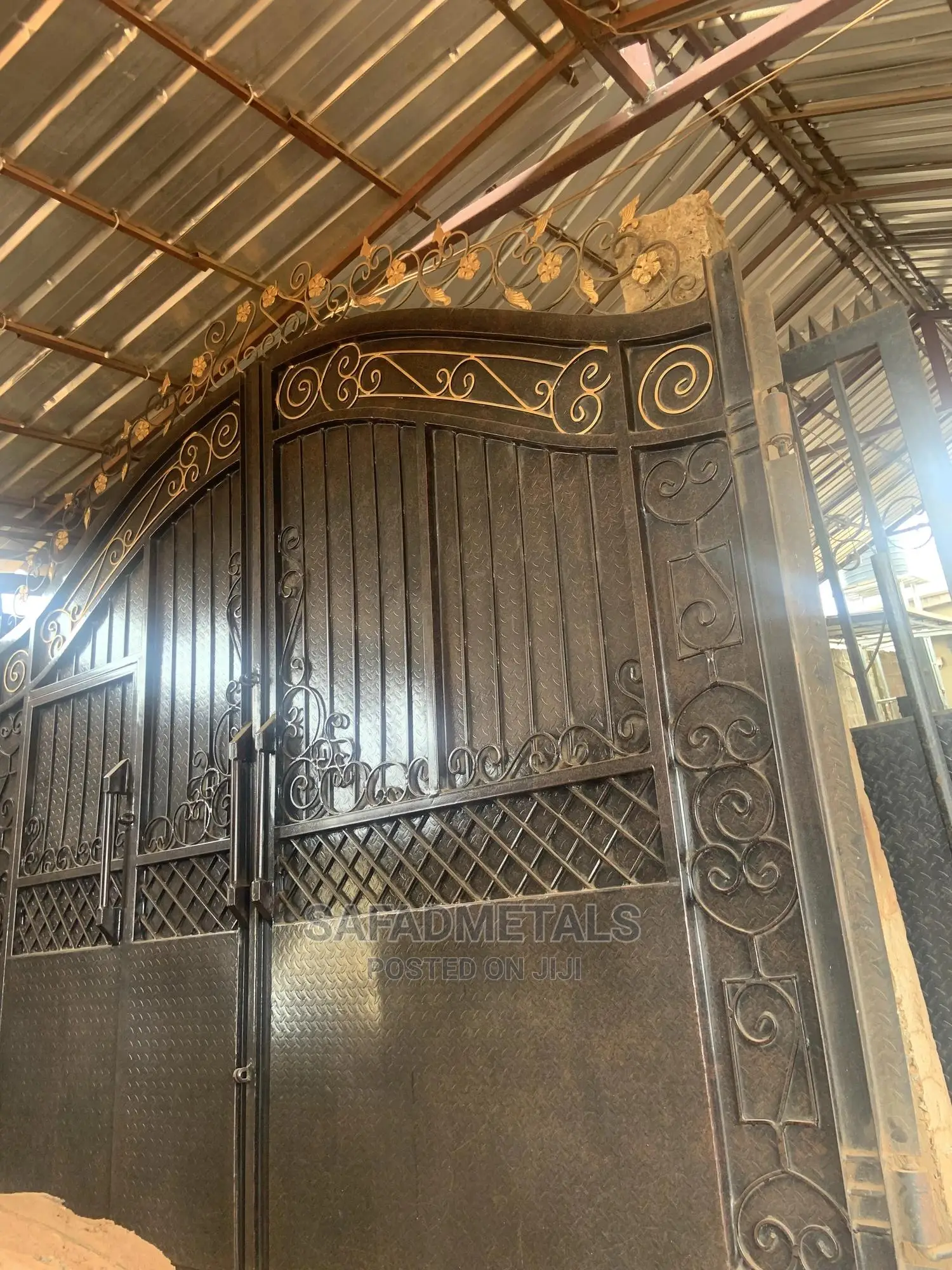 Giant Gate 12ft by 10ft
