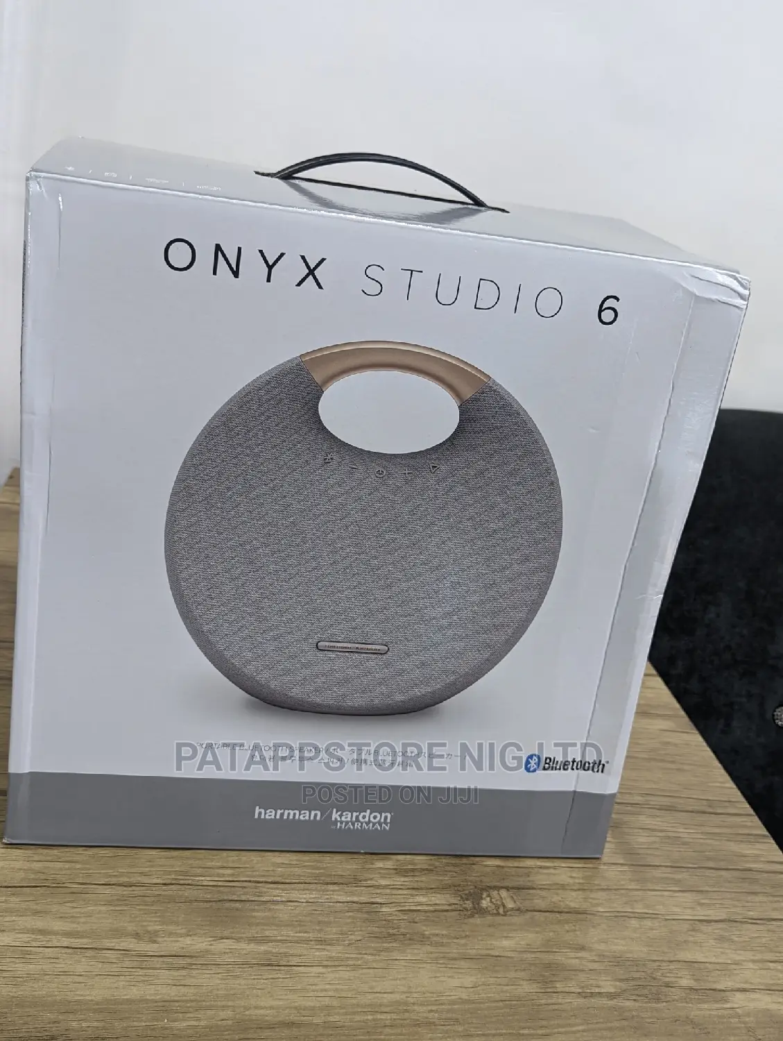 Onxy Studio 6