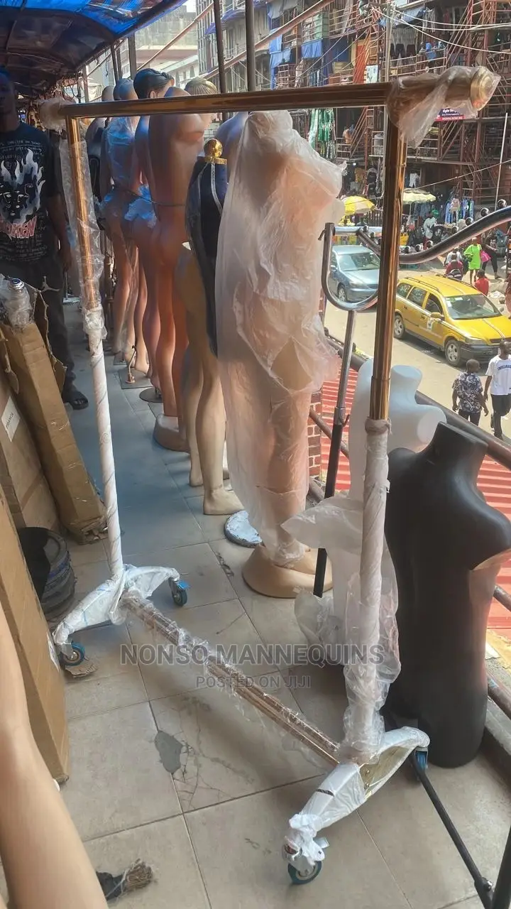Single Gold Clothes Racks With Tyres