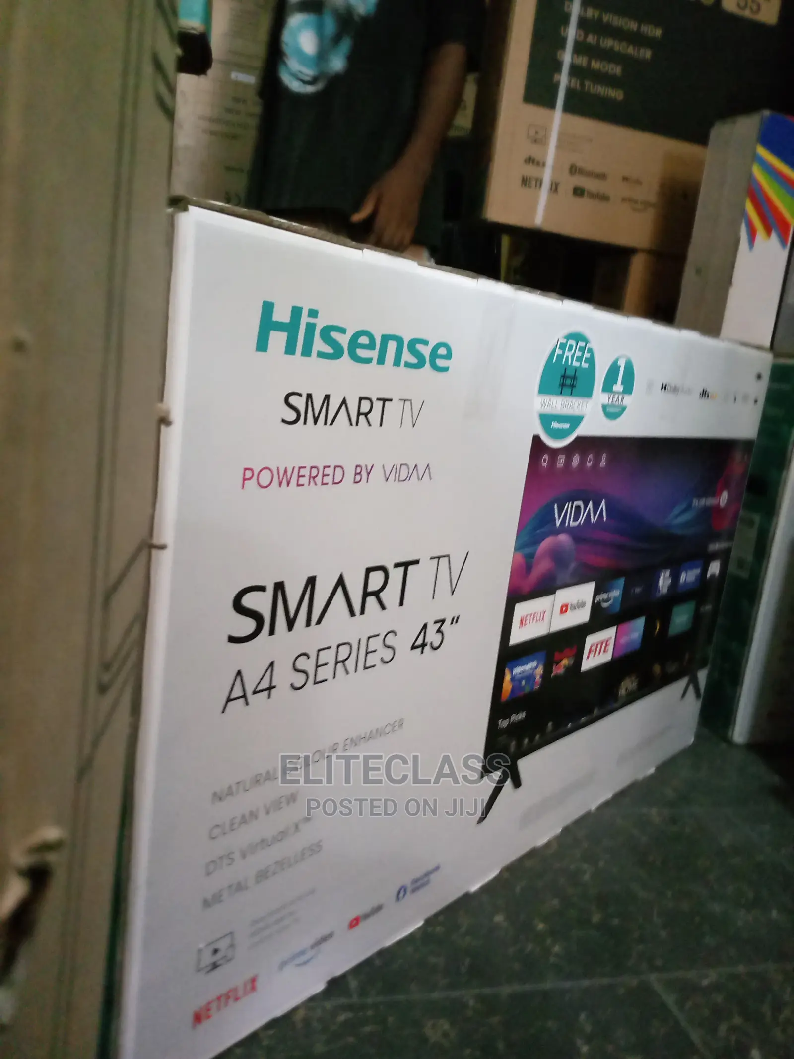 Free Wall Bracket Hisense 43'' Smart Uhd TV