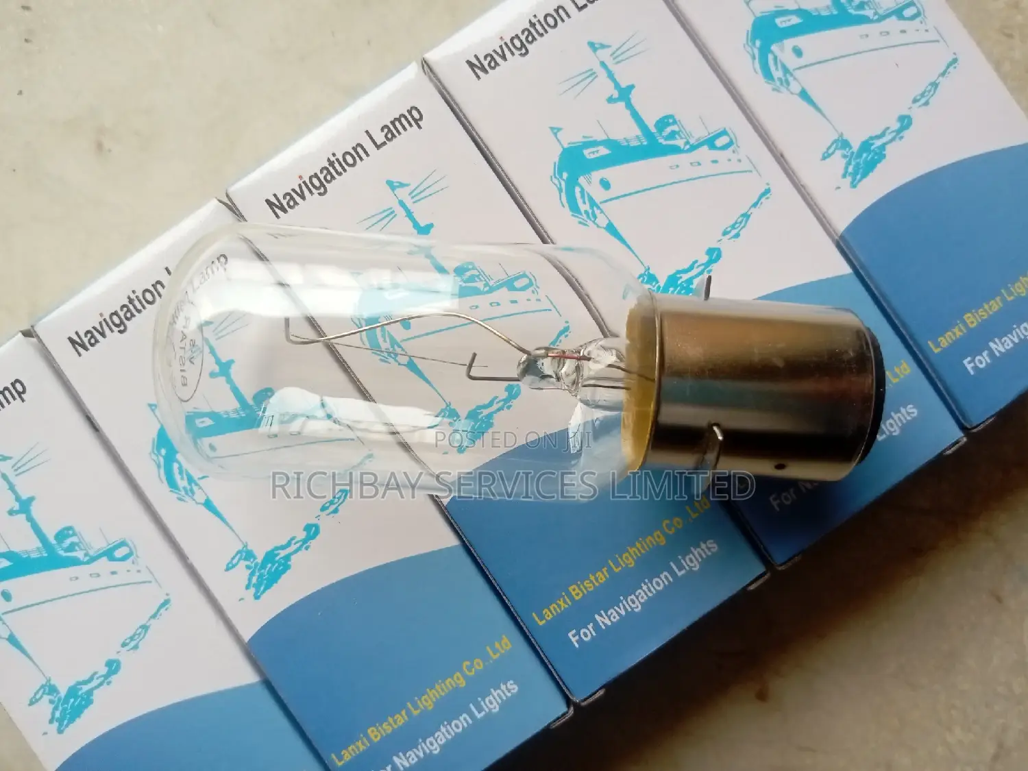P28s 24v 40w-65w Navigation Lamp