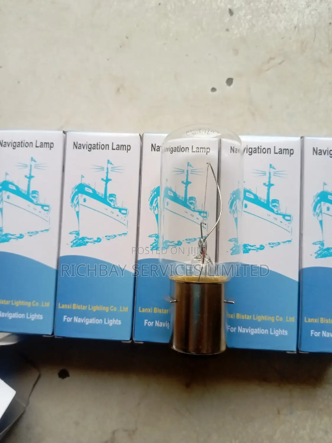 P28s 24v 40w-65w Navigation Lamp