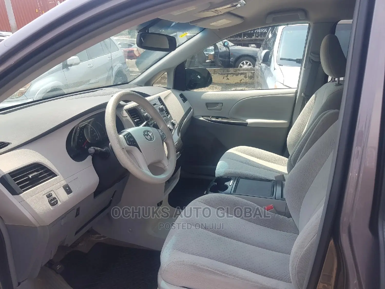 Toyota Sienna 2012 Gray