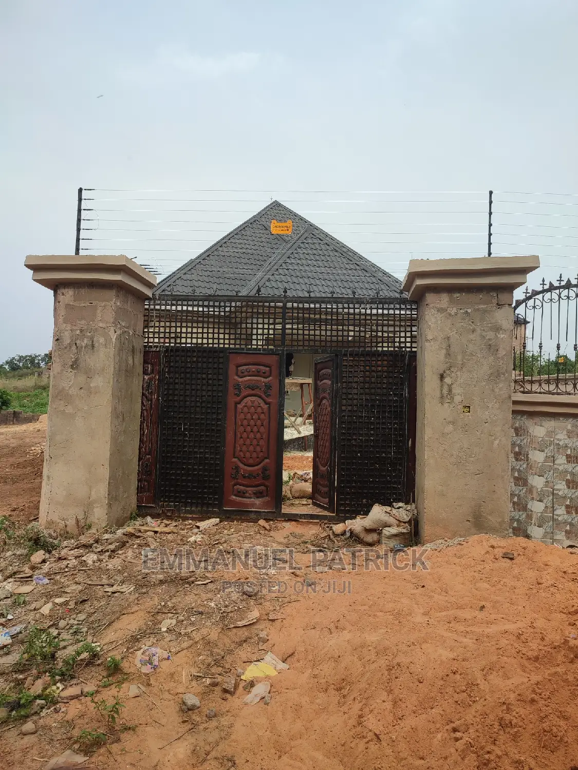 High Voltage Electric Fence