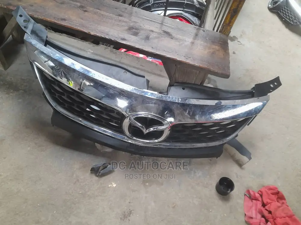 Frontgrill Cx9