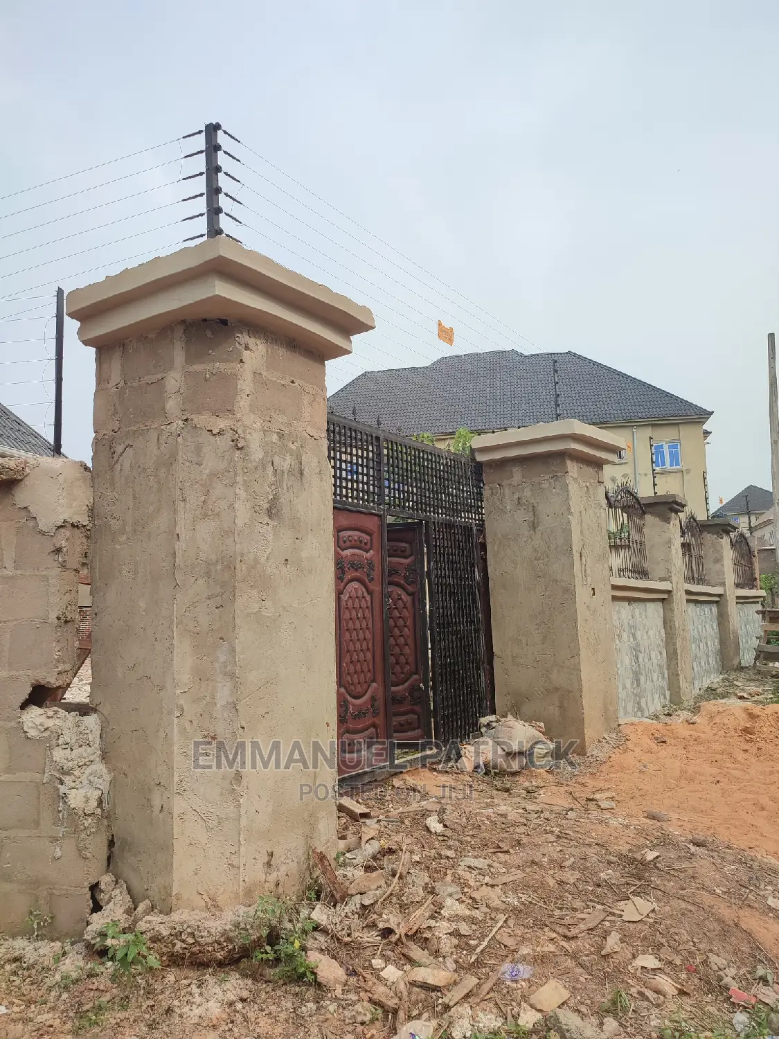 High Voltage Electric Fence