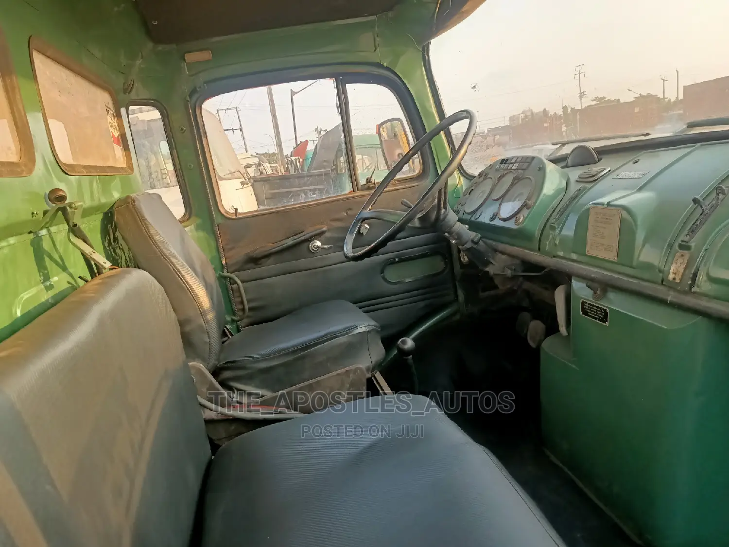 Mercedes Tipper (1513) Truck